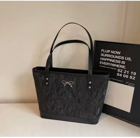 Stylish PU Leather Ladies Handbag for Everyday Use | Shop Now on SNBD