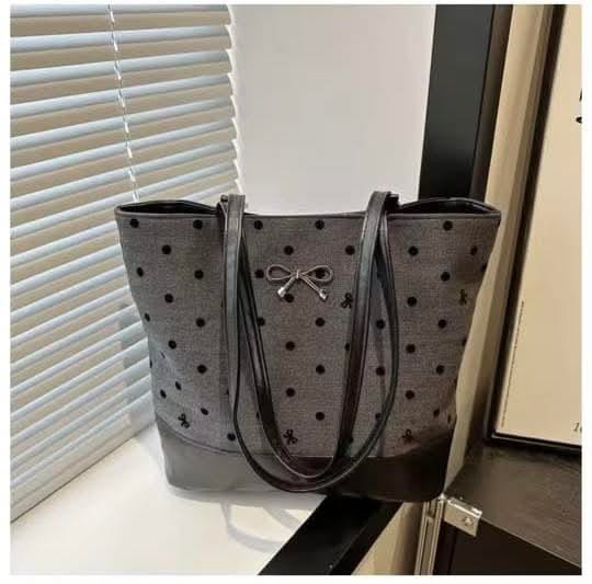 Stylish PU Leather Ladies Handbag for Everyday Use | Shop Now
