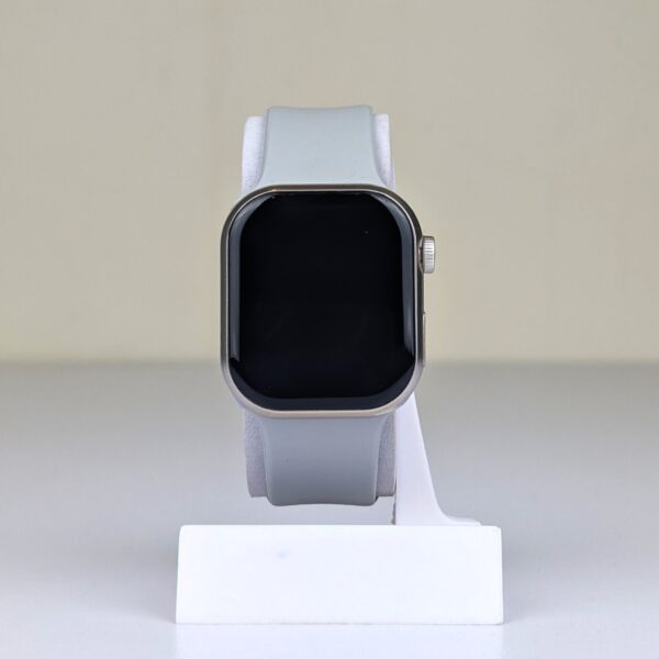 GUS-07 Series 11 Smart Watch with AMOLED Display and 7 in 1 Strap Combo