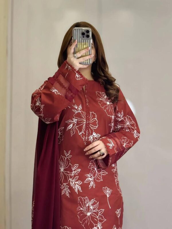 Cotton Dress with Skin Print and Lace Work Full Set 3 Piece Salwar Kameez