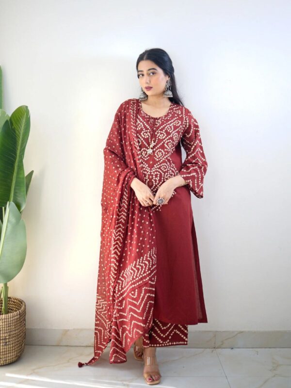 Cunri Print Three Piece Soft Cotton Suit with Glass Work and Printed Dupatta