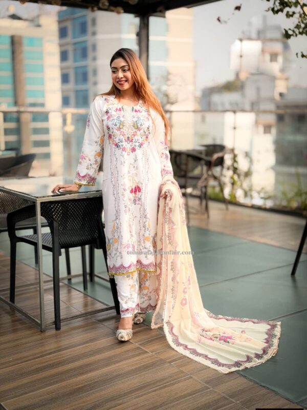 Digital Printed 3 Pieces China Microstitch Suit with Ari and Dollar Work and Georgette Dupatta